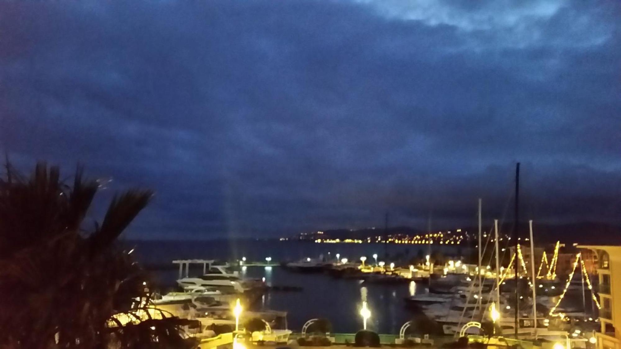 Sublime Vue Mer,Parking,Wifi Фрежус Екстер'єр фото